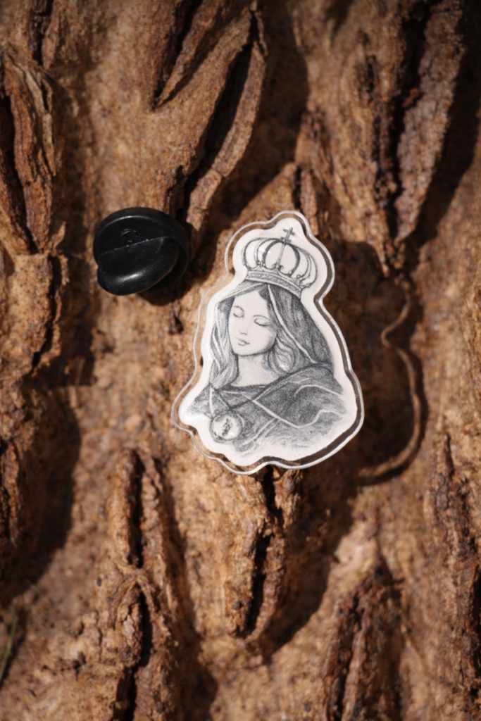 Pin’s Madonuccia – Miniature d’art à porter