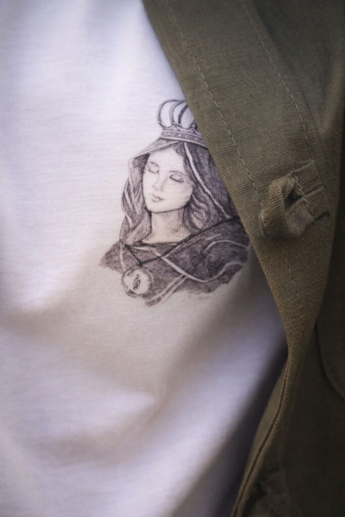 T-shirt - Madonuccia enfants  (petit dessin) – Image 2